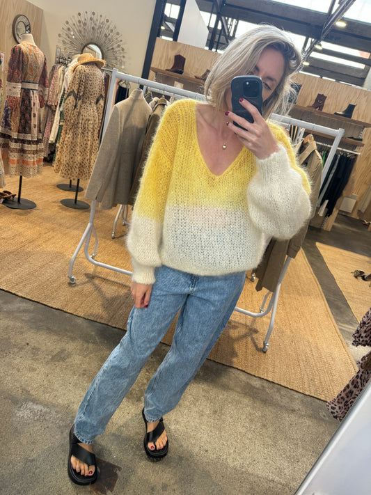 AMERICAN DREAMS YELLOW OMBRE KNIT - SIZE M