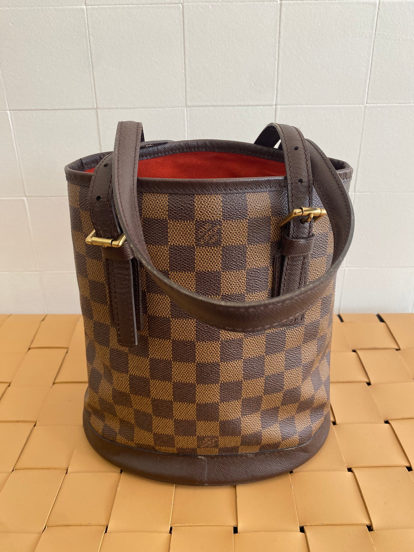 LOUIS VUITTON BUCKET TOTE BAG