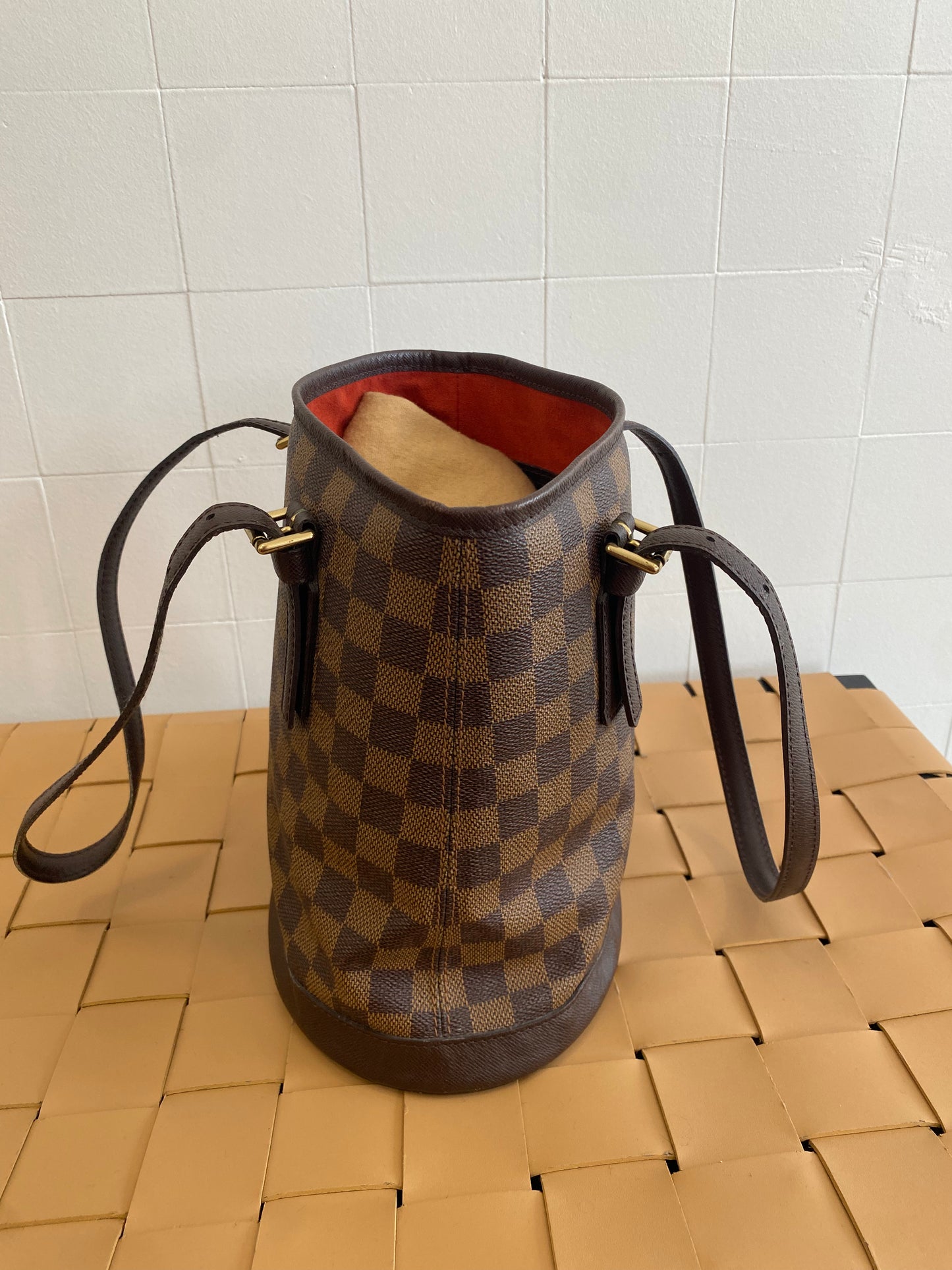 LOUIS VUITTON BUCKET TOTE BAG