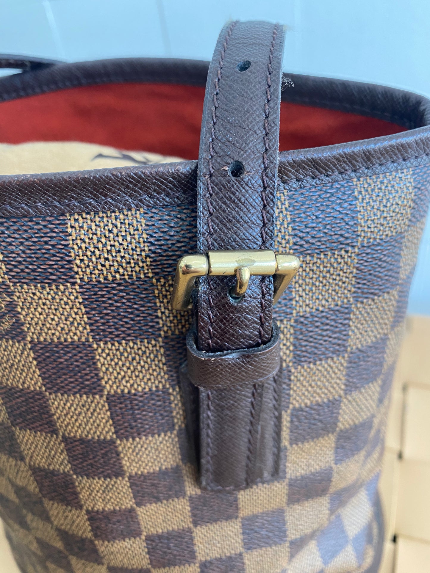 LOUIS VUITTON BUCKET TOTE BAG