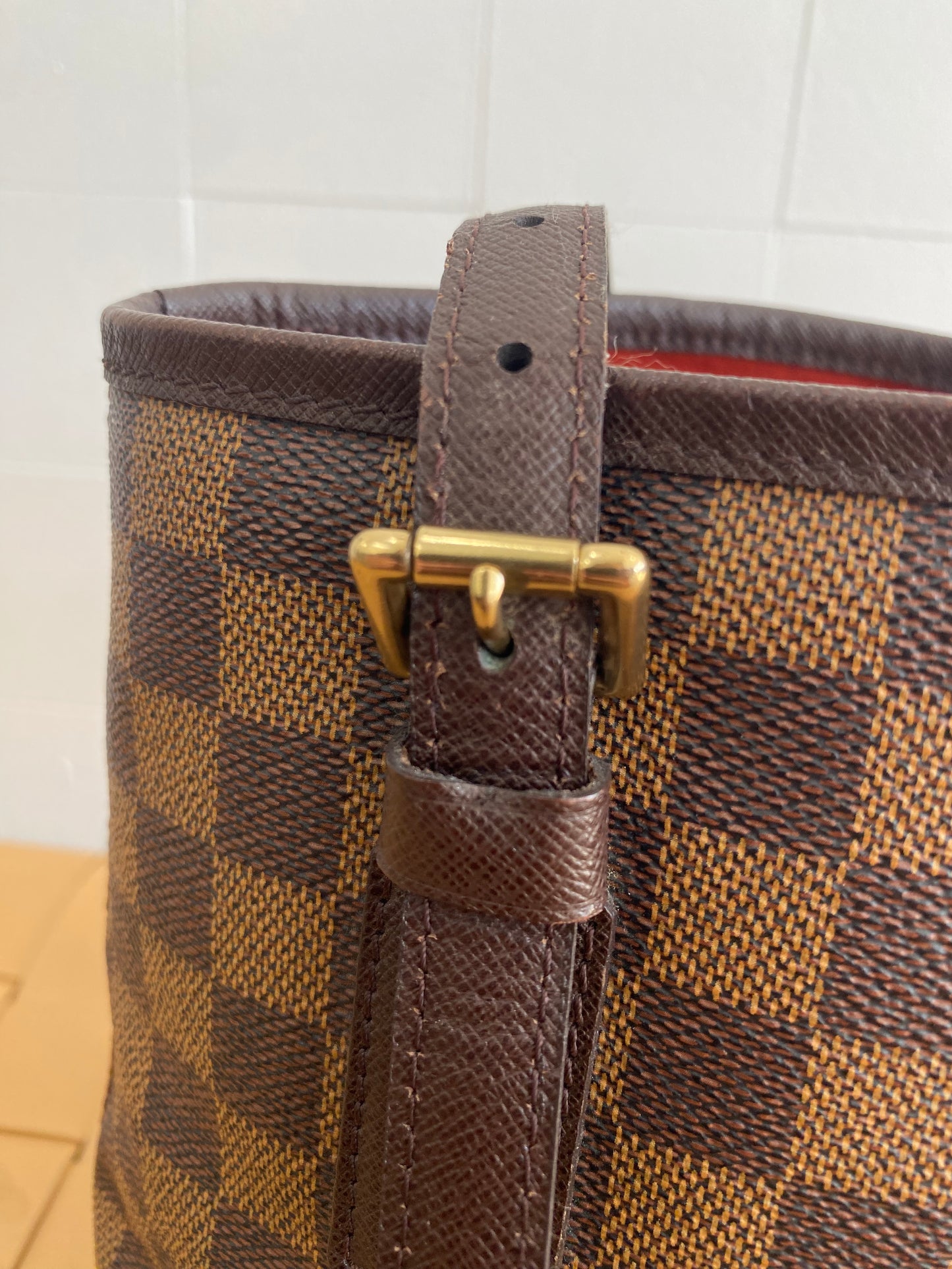 LOUIS VUITTON BUCKET TOTE BAG