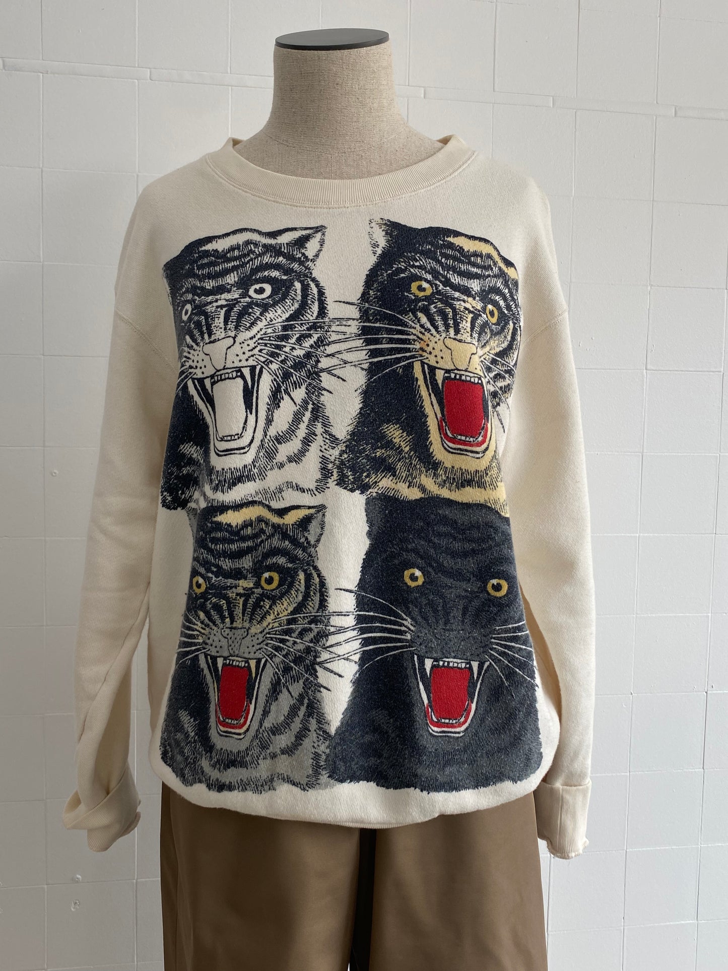 GUCCI TIGER SWEATER - SIZE S