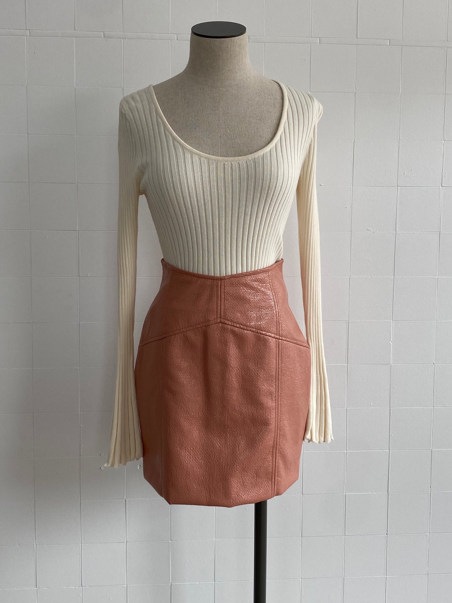 BEC & BRIDGE FAUX PINK LEATHER MINI SKIRT - SIZE 8