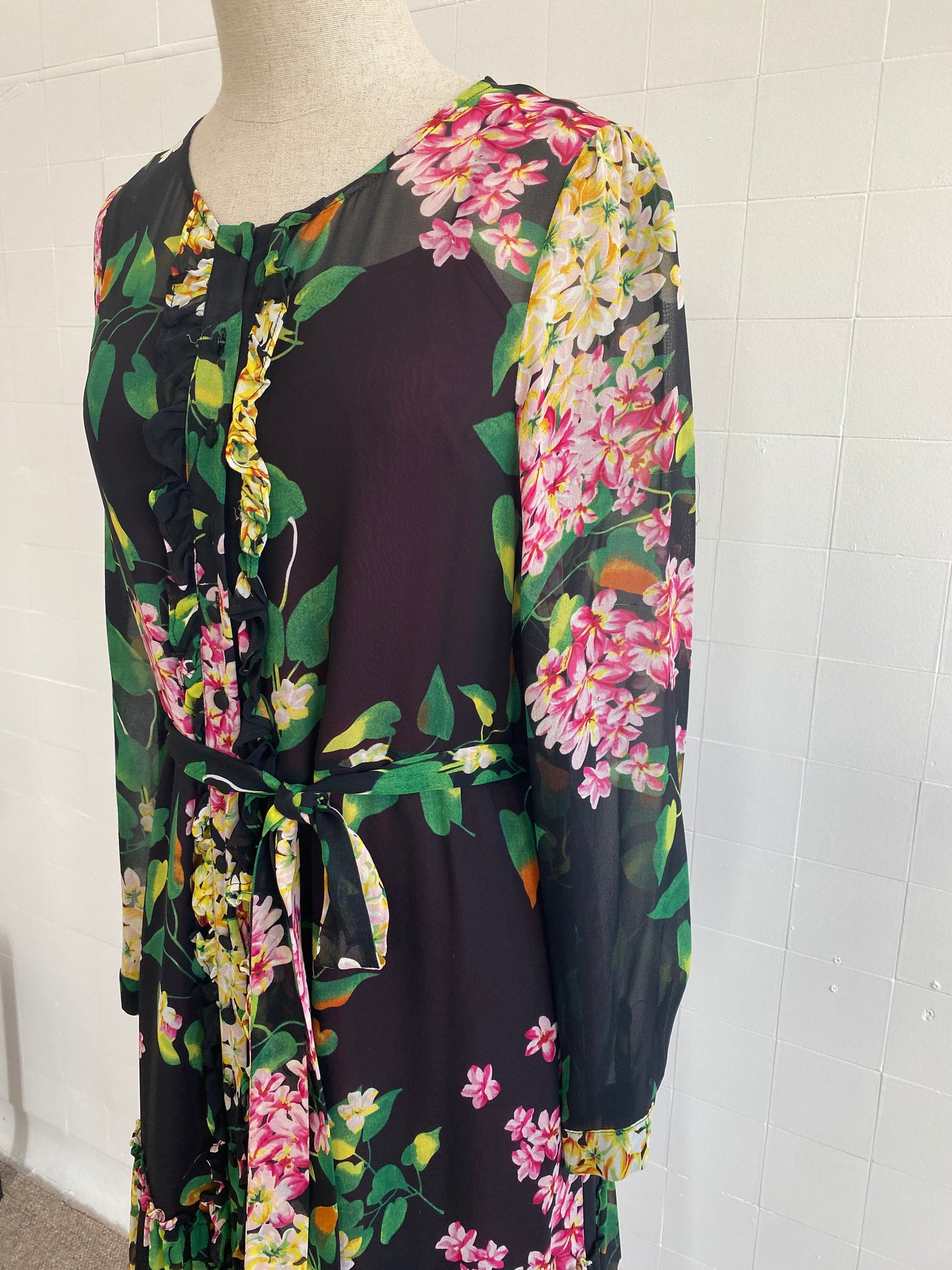 TRELISE COOPER FLORAL LONG SLEEVE MIDI DRESS - SIZE 6