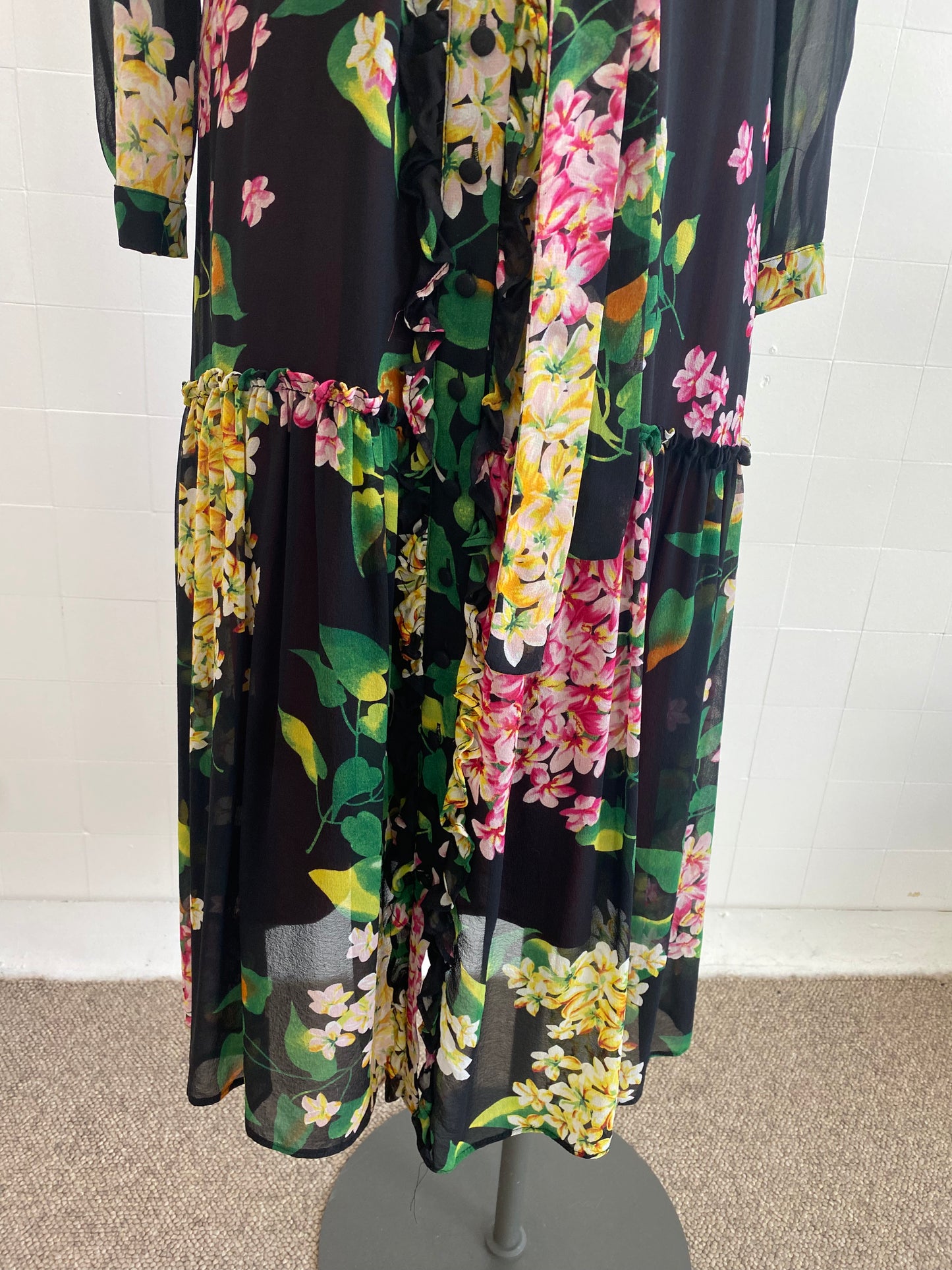 TRELISE COOPER FLORAL LONG SLEEVE MIDI DRESS - SIZE 6