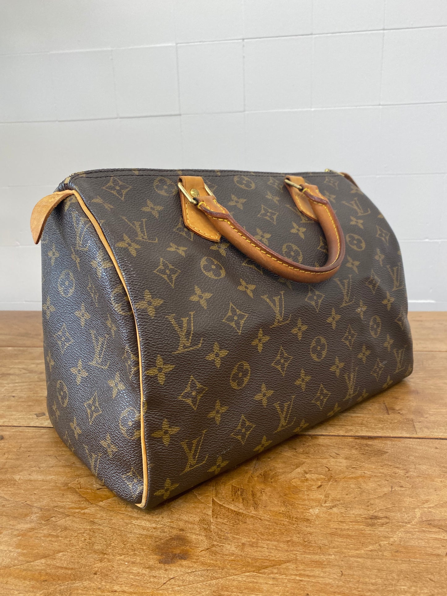 LOUIS VUITTON SPEEDY BAG