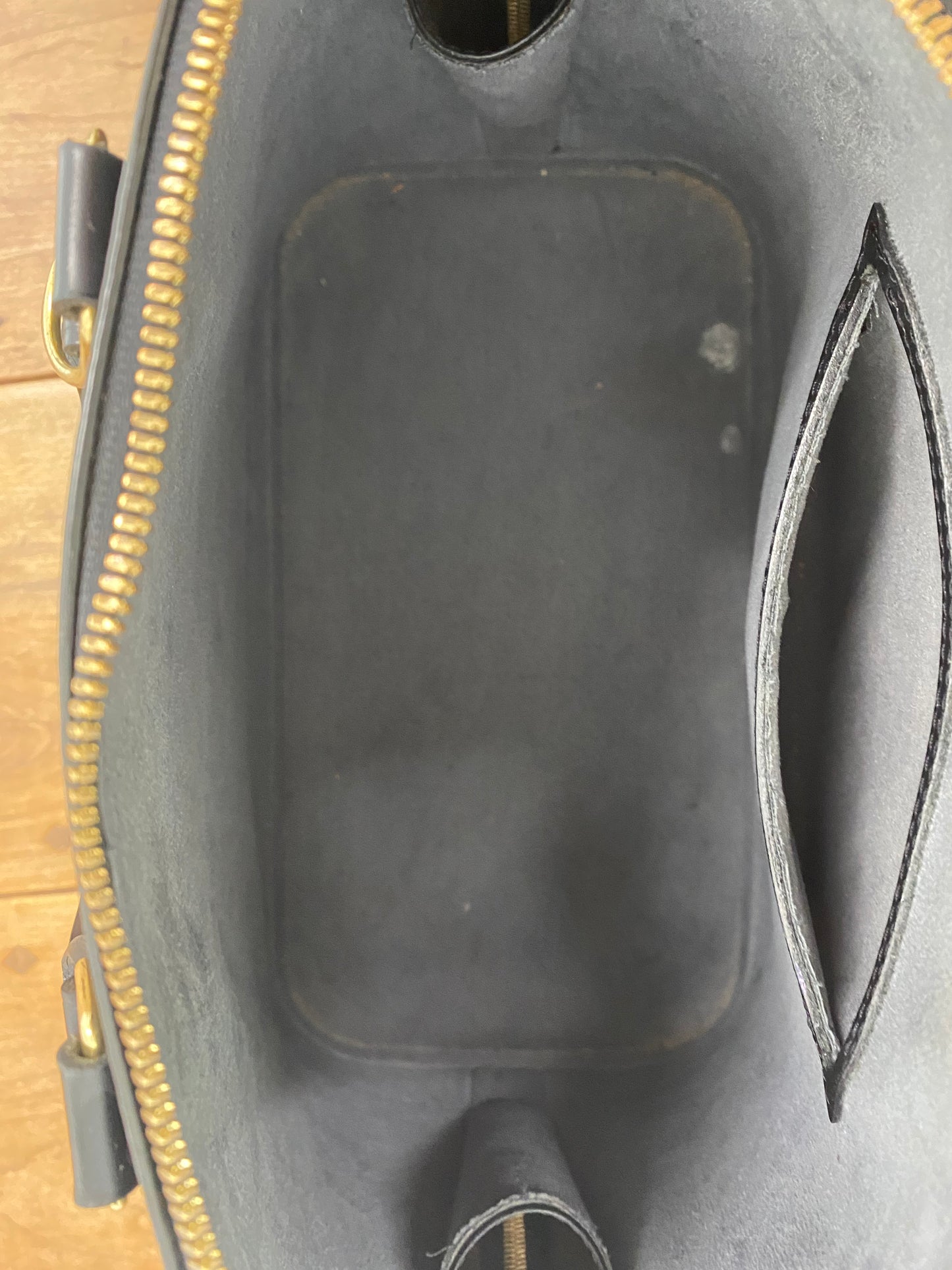 LOUIS VUITTON BLACK ALMA BAG