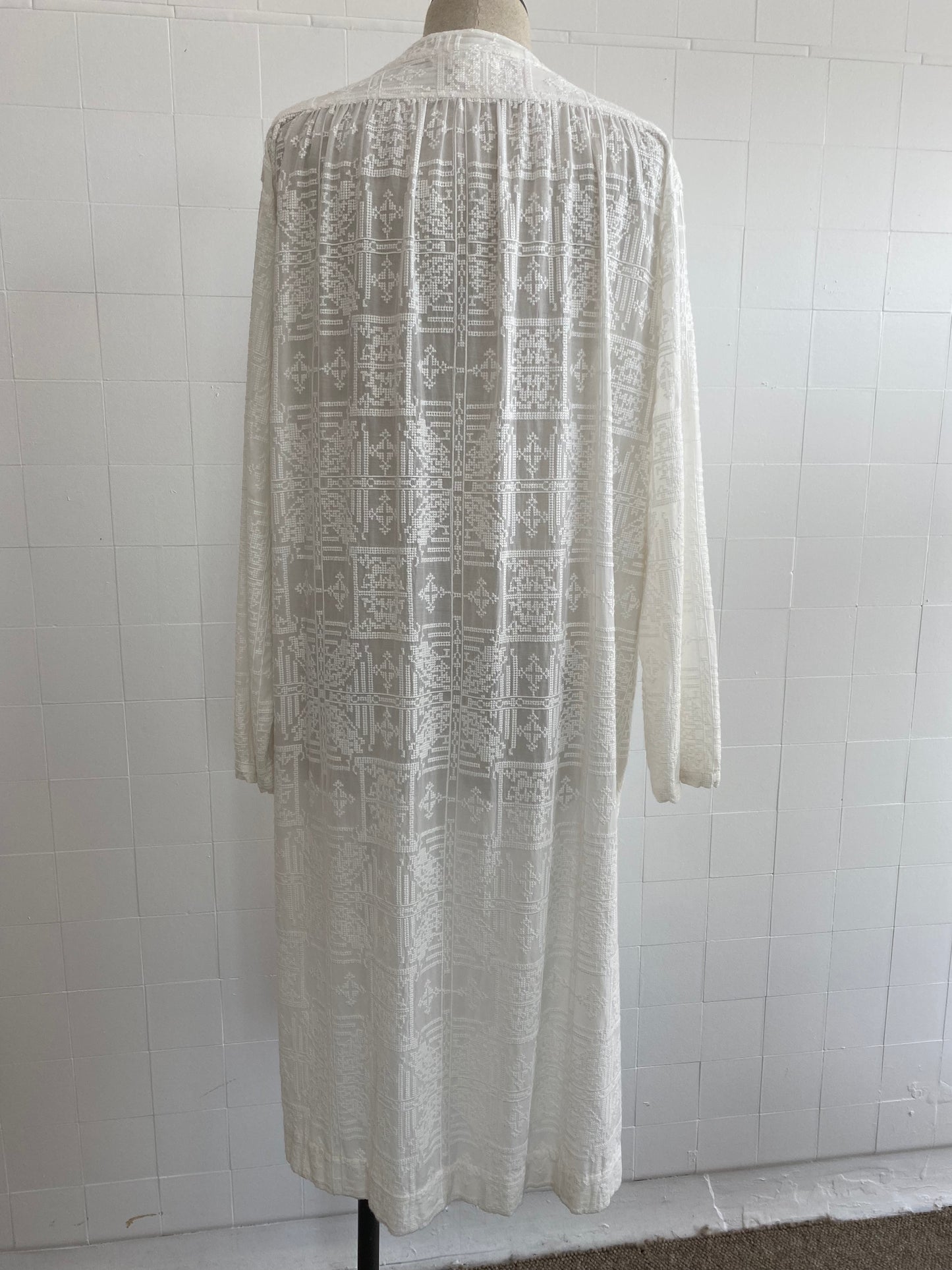 LEE MATHEWS CREAM EMBROIDERY LONG SLEEVE MAXI DRESS - SIZE 4 (14)