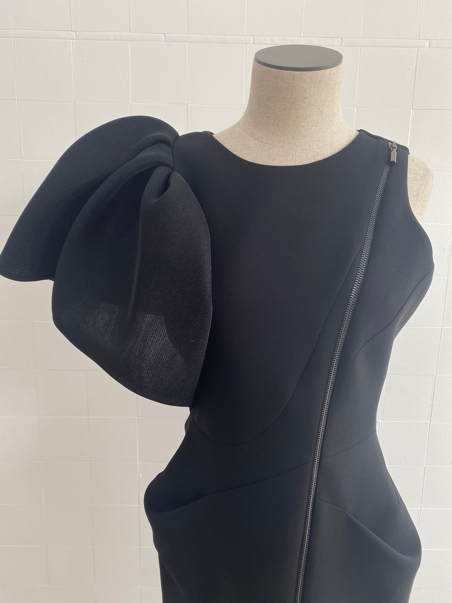 MATICEVSKI ANTICIPATE LEAF BLACK DRESS RENTAL - SIZE 12 (FITS 10-12)